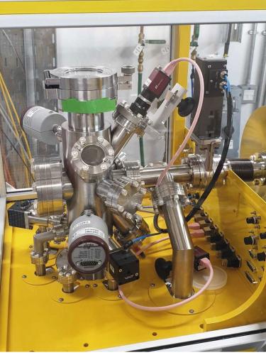 photo of nexafs cell on the b07 beamline at Diamond Light Source
