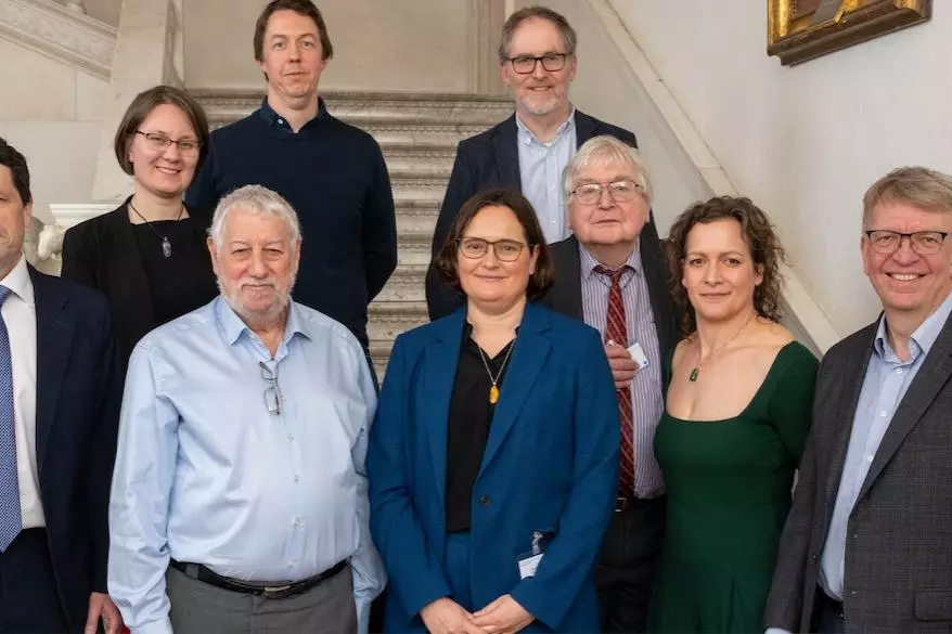 Photo of UK Catalysis Hub management group members